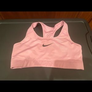 Nike sports bra medium
